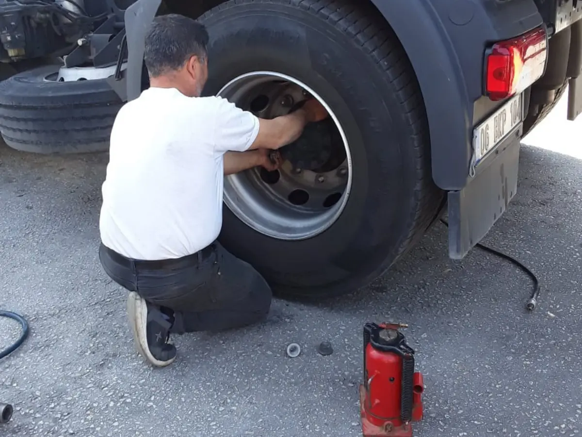 Besni Oto Lastikçi
